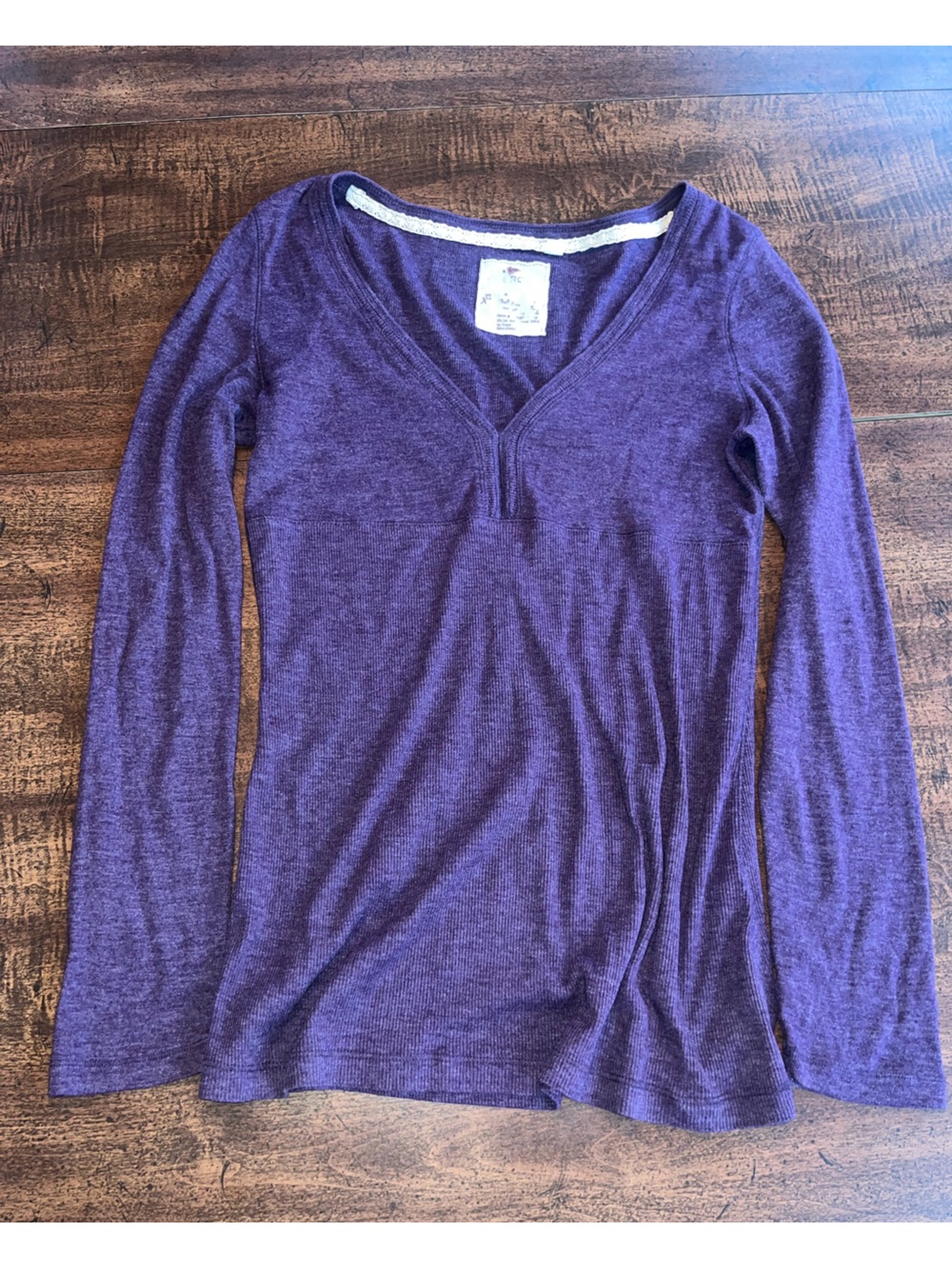 Vintage Y2K Energie Purple Ribbed Top XS V Neck Long Sleeve Grunge Bella Swan